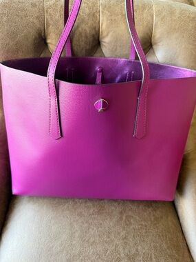Fuchsia Leather Tote Bag – Spacious Everyday Shoulder Bag